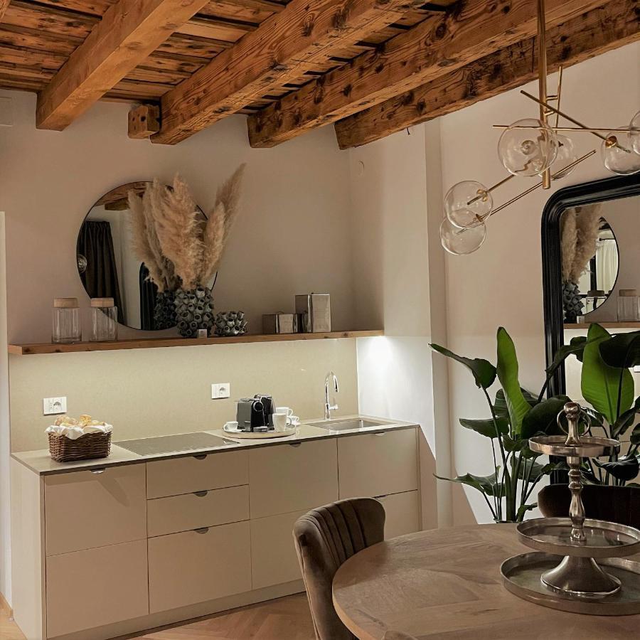 Elegance Room - Aparta & Suite - Automatized Apartment Bassano del Grappa Exteriör bild